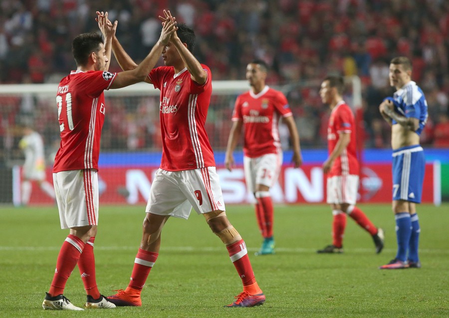 开云体育在线-那不勒斯轻取本菲卡，内马尔梅开二度英超