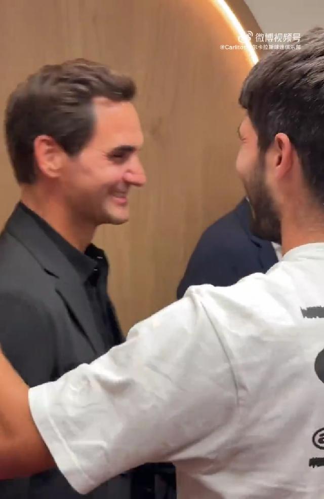 包含意大利网球队碾压欧洲网球队,费德勒制霸全场的词条 包含意大利网球队碾压欧洲网球队,费德勒制霸全场的词条